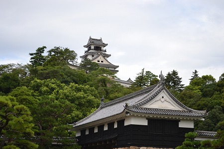 高知城と大手門